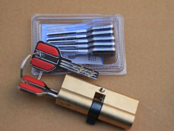 梅列24小时上门开锁公司