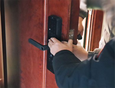 梅列24小时上门开锁公司